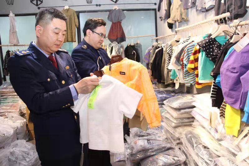4000余件假冒“名牌”服装！郑州这个服装市场集散地多次被查