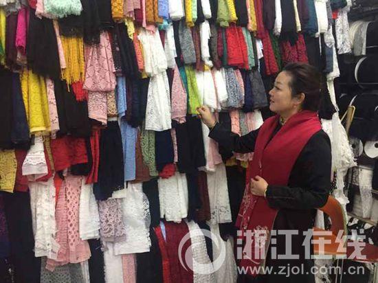杭州四季青面料市场守护传统行业 商户评价很舒心